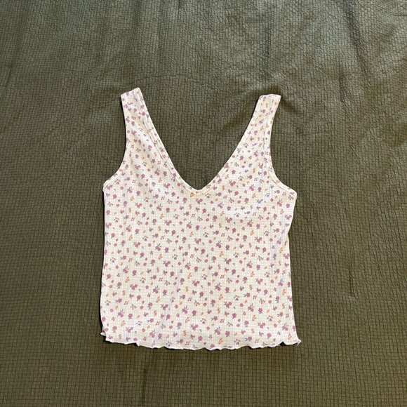 Caution to the Wind Floral tank top - Picture 1 of 4